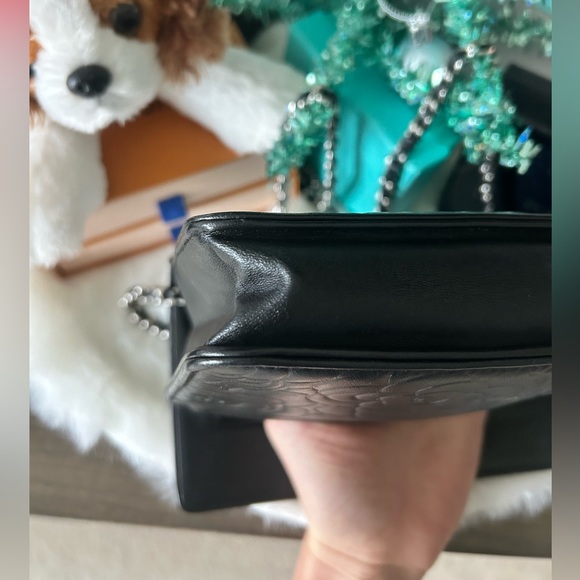 Chanel Camellia Embossed Wallet on Chain WOC Black - Picture 6 of 11